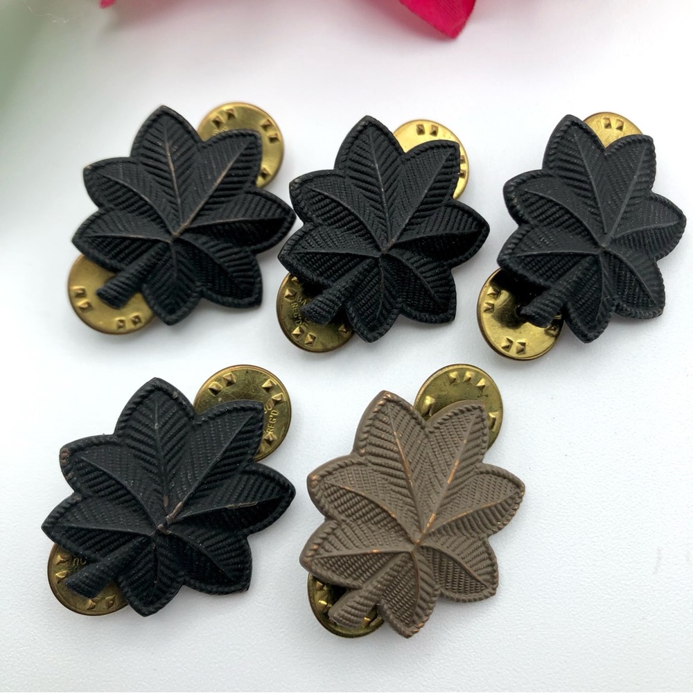 US Army Rank Lieutenant Colonel Pin Lot Of 5 Maple Leaf Military Insignia